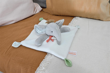 Doudou plat éléphant 