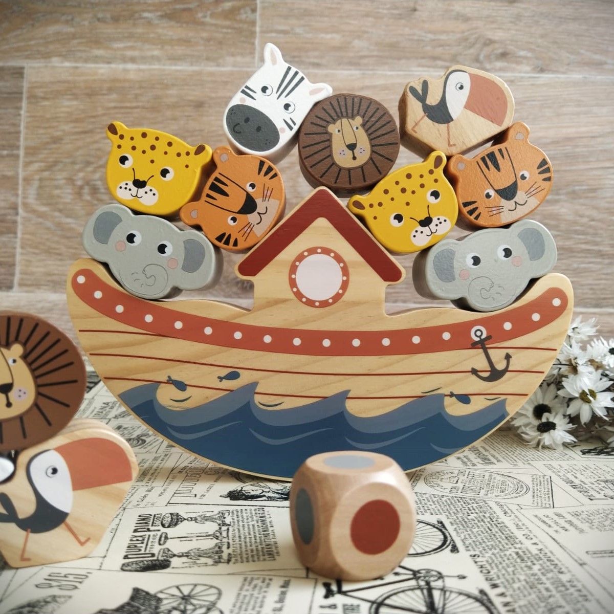 Small Foot 2490 Balancier «Arche» , jeu d'équilibre en bois avec design de l'Arche de Noé, jeu de motricité avec dés, à partir de 3 ans Small Foot 2490 Balancier «Arche» , jeu d'équilibre en bois avec design de l'Arche de Noé, jeu de motricité avec dés, à partir de 3 ans