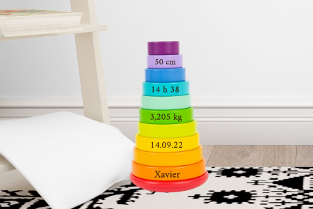 Grande tour à empiler arc-en-ciel